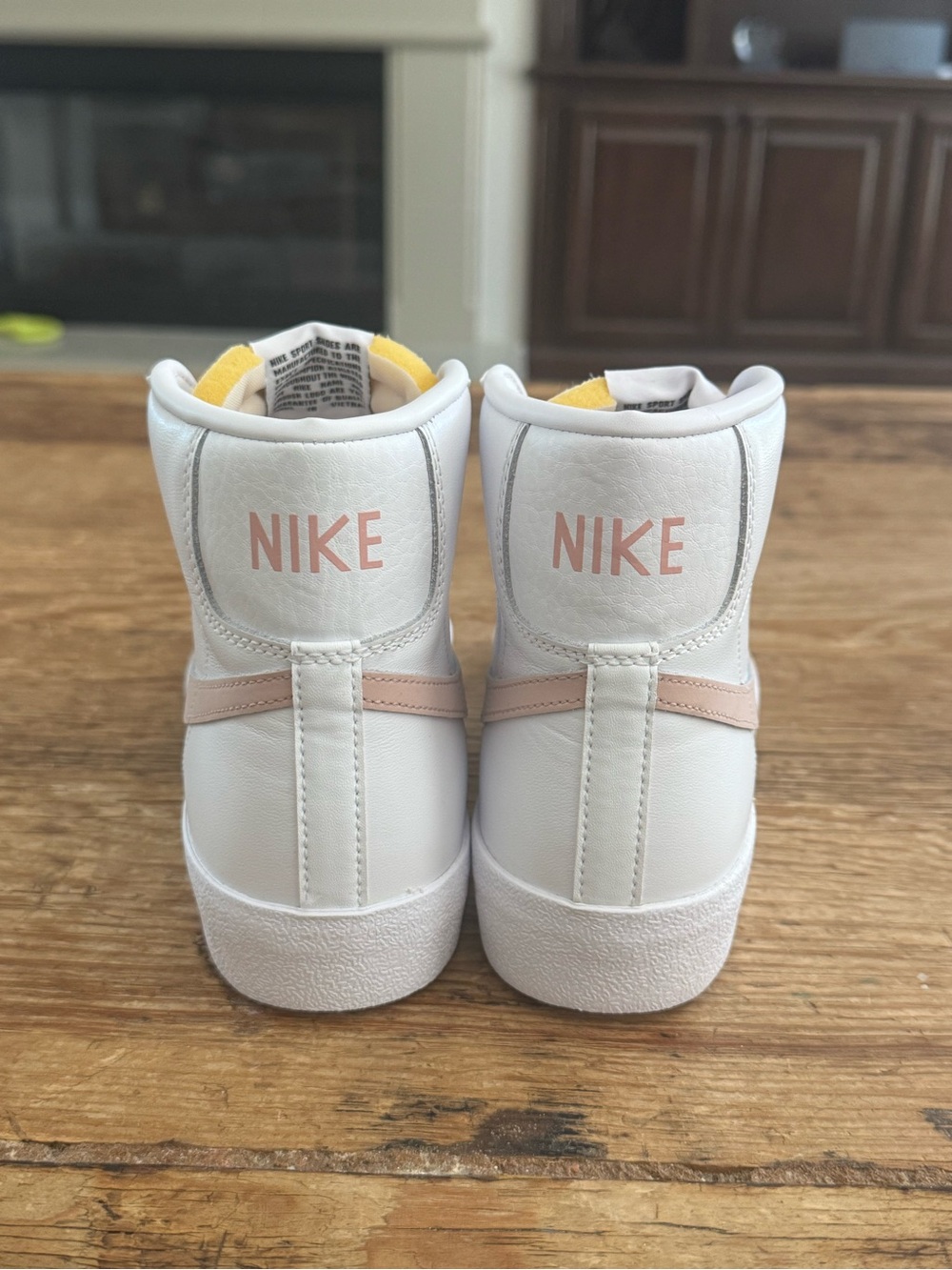 NWT Nike Blazer Mid ’77 Vintage White Pink Oxford Women’s Size 8 - Picture 3 of 6